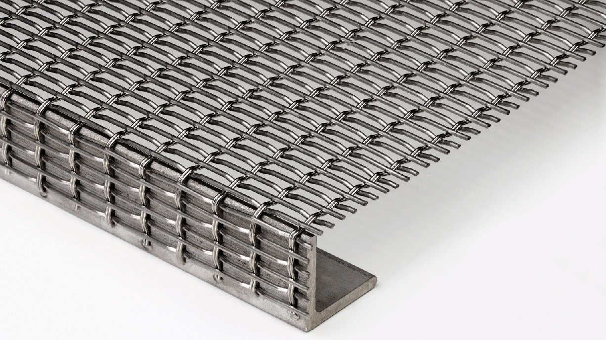 Tissu plié à 90° et soudé avec profilé en L