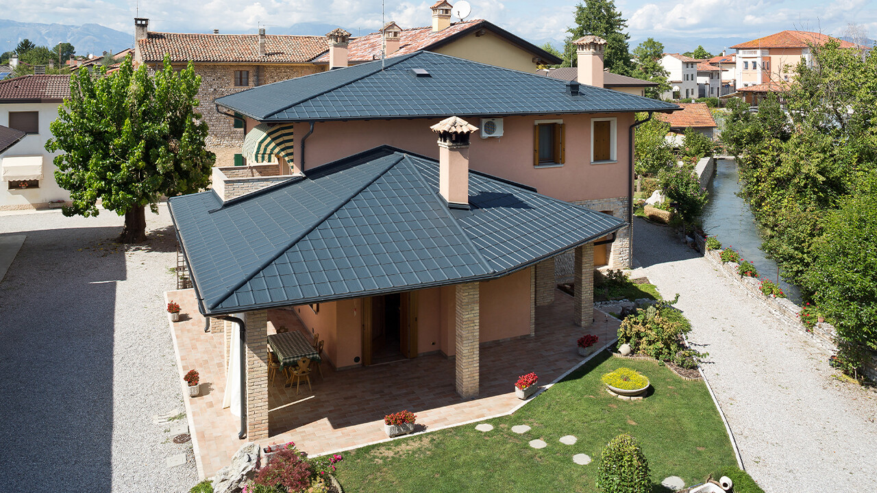 csm_Dachplatte_anthrazit_villa_bertoia_d31a7abd22