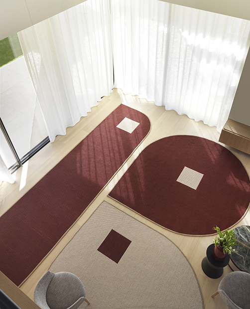 NowCarpets_Tangram_-Tear-line-red-salon