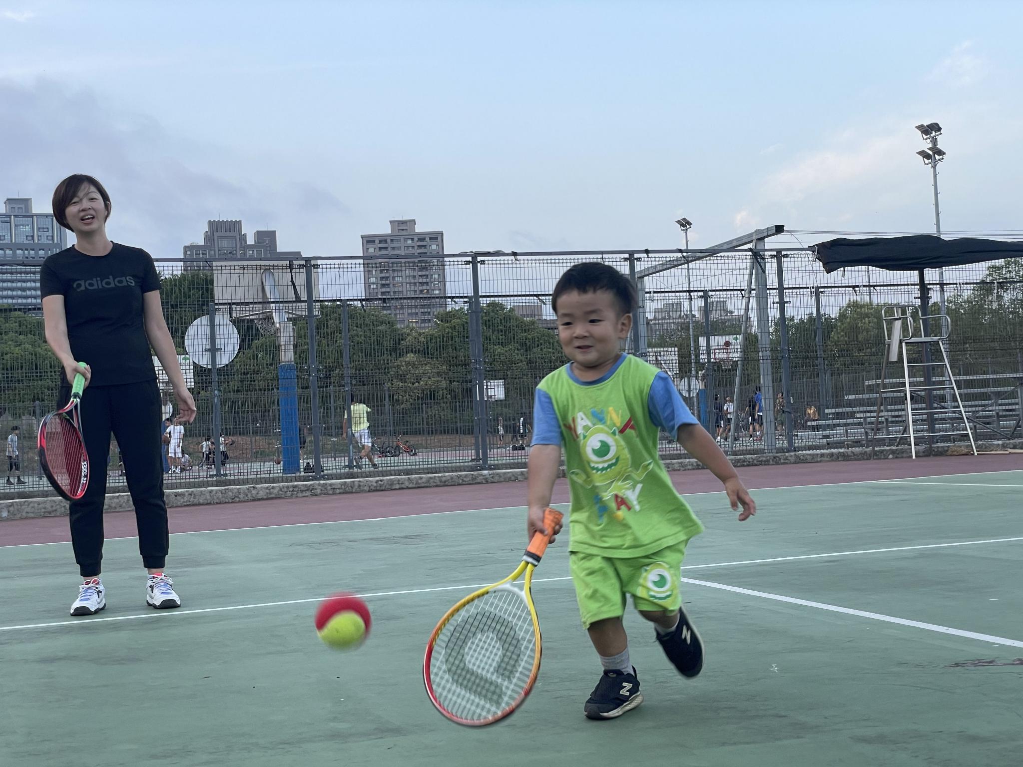 兒童網球團體課 - Hsuanny