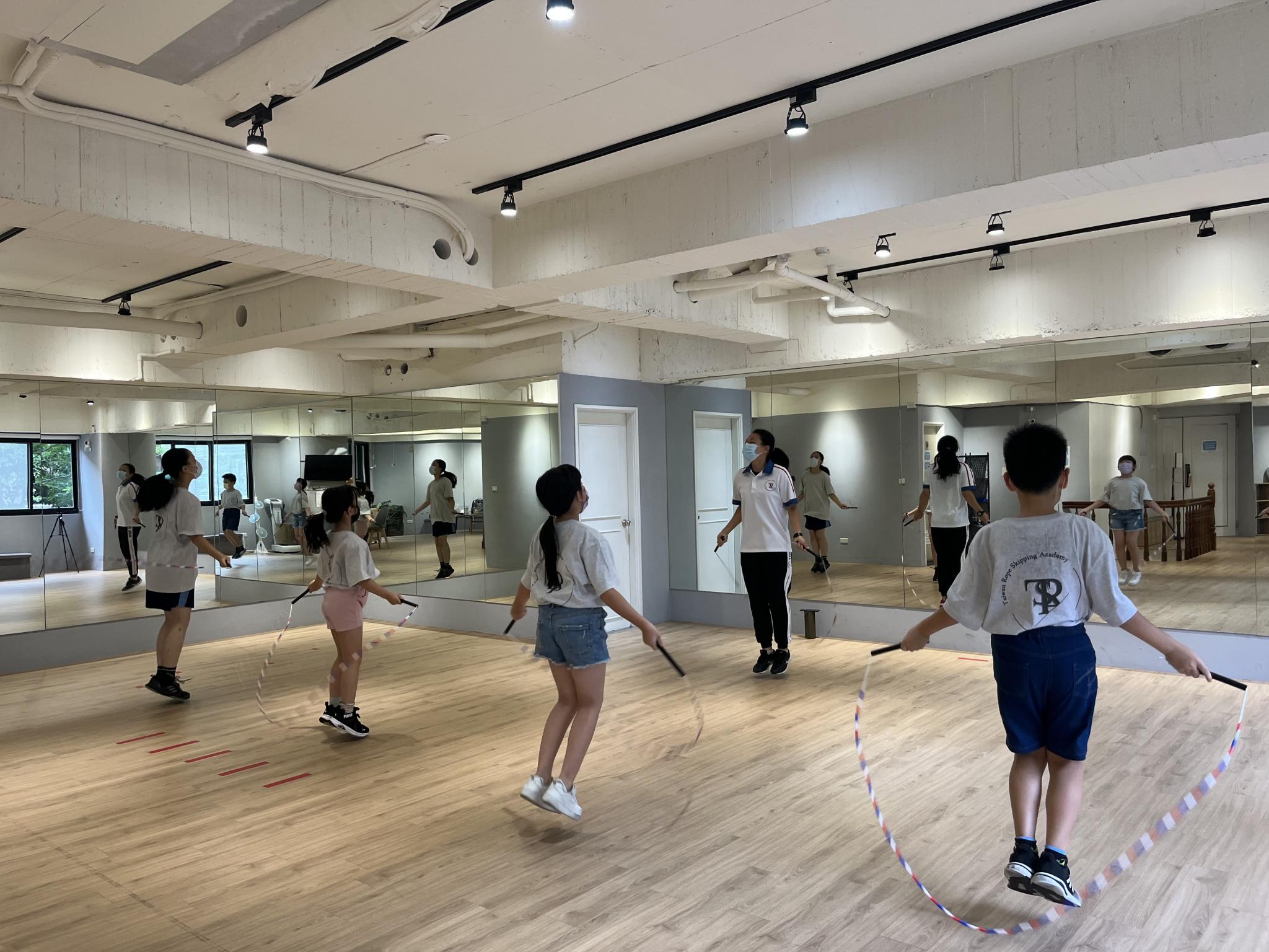 花式跳繩團體課程 - TRSA