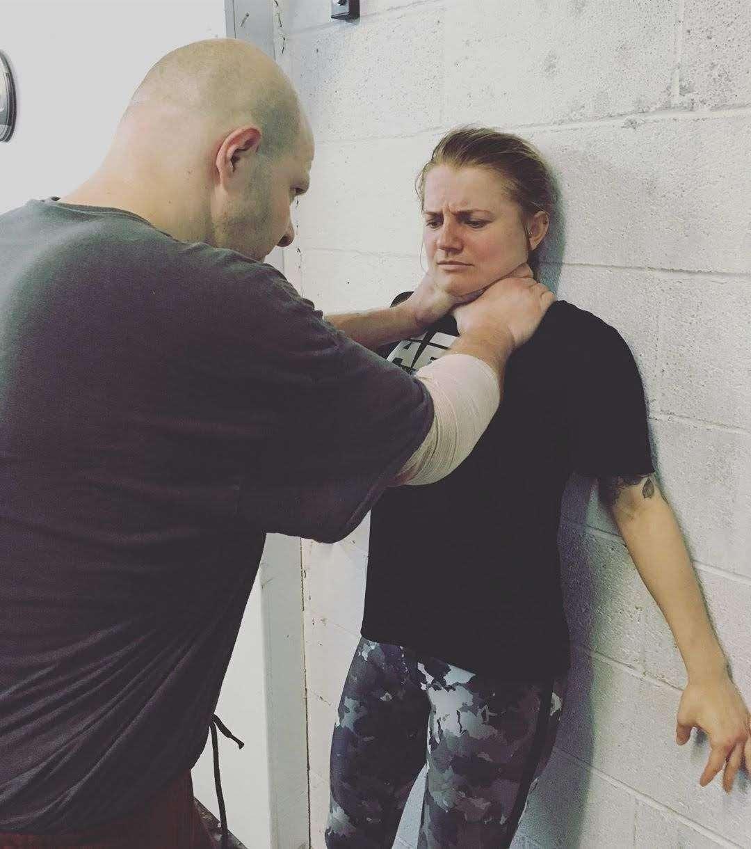 以色列防衛術 Krav maga - Moore