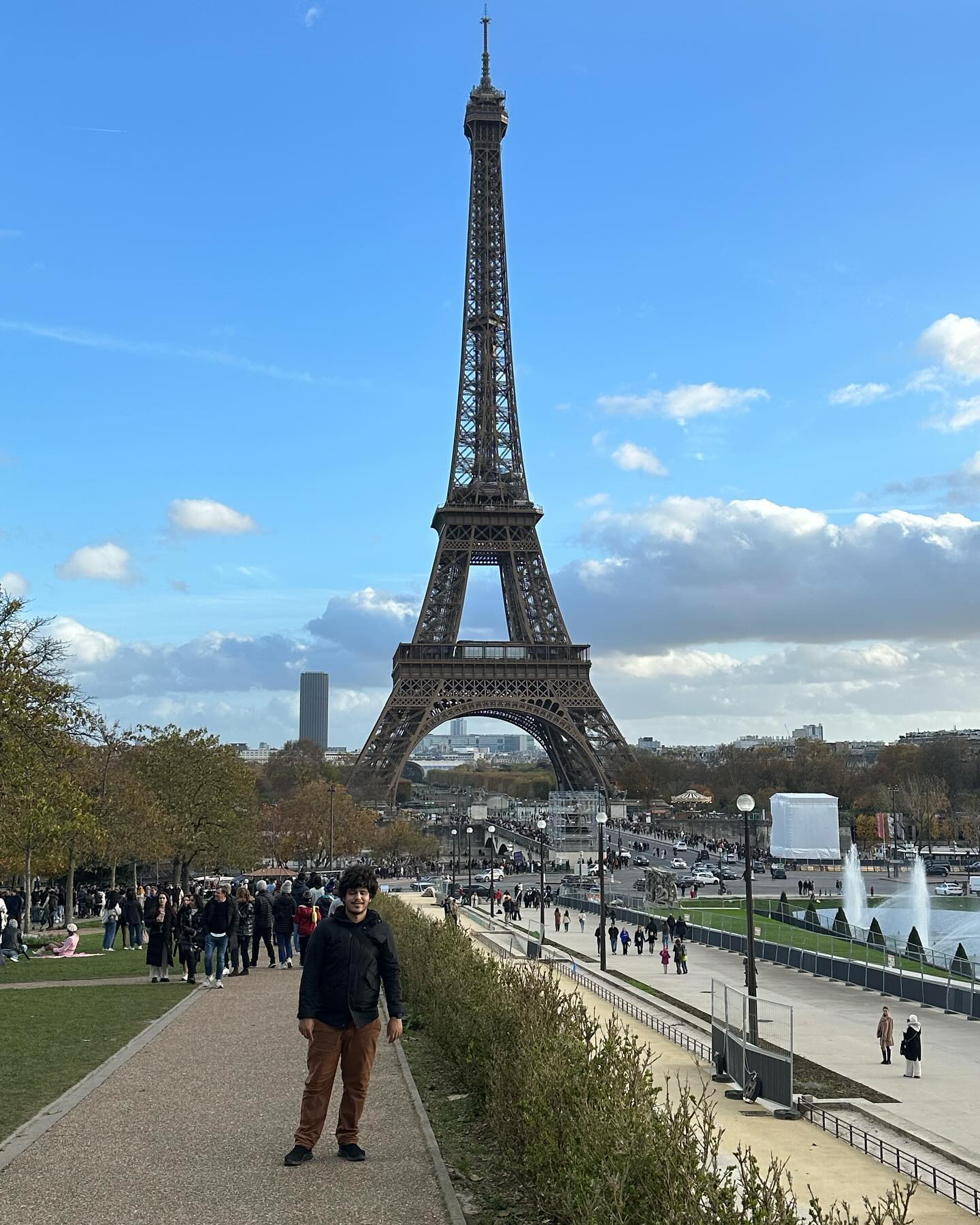 Classic Eiffel Tower photos, all photos taken with help of my @ulanzi_official MA09 tripod <3