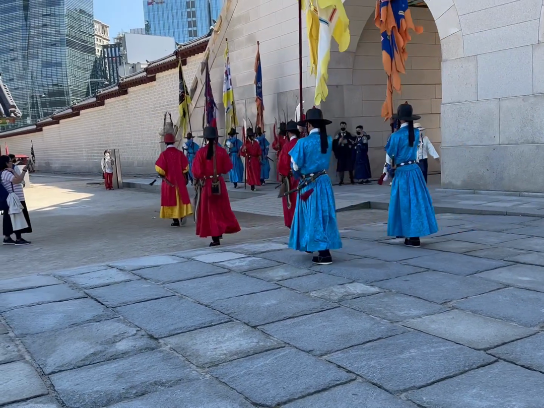 Changing of the Guard at Gyeongbokgung Palace