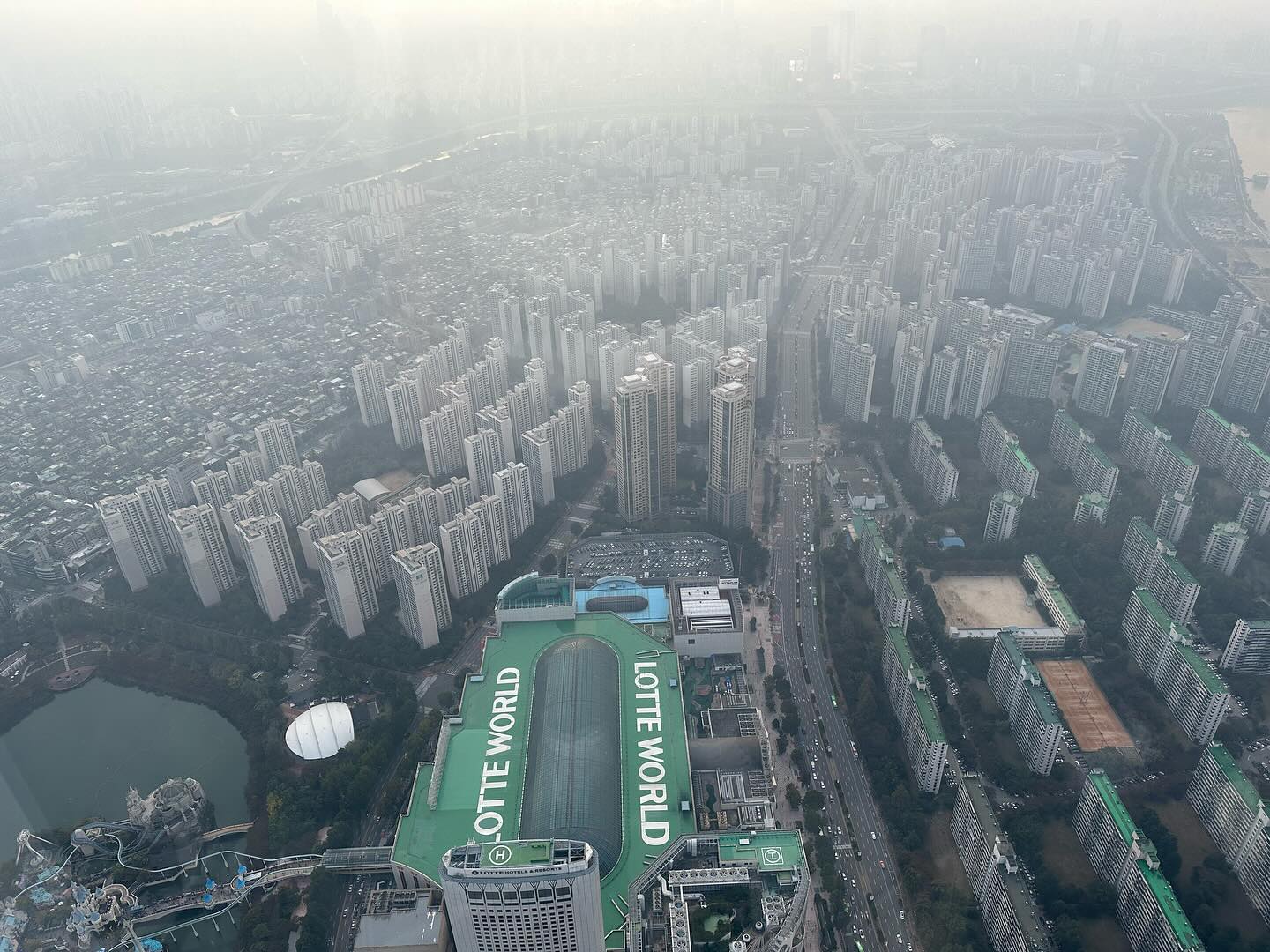 View of Seoul from the top of Seoul Sky/Lotte World Tower