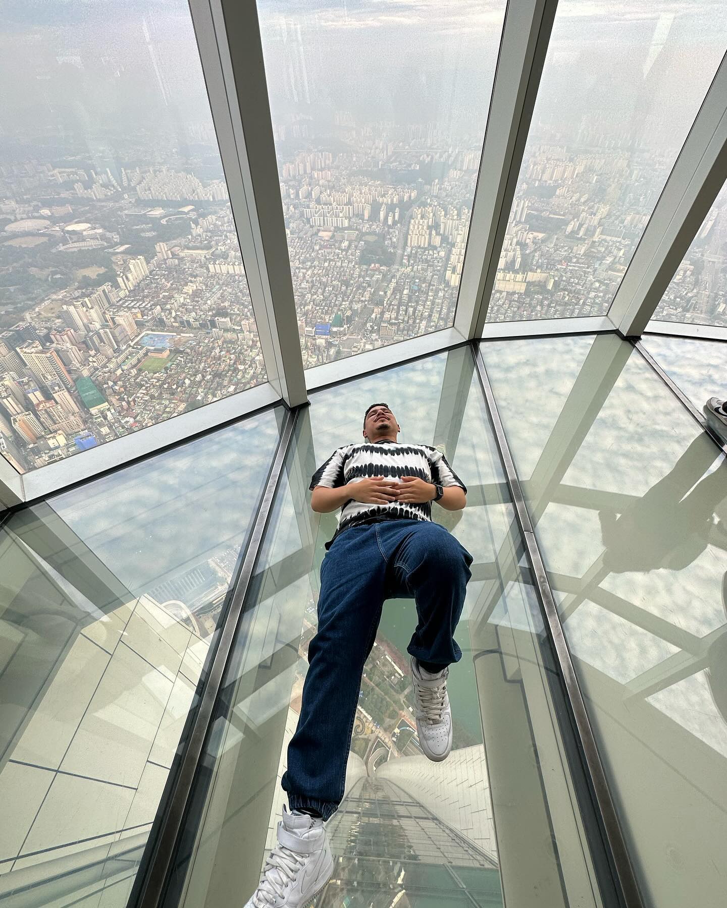 Vista de Seul no topo do Seoul Sky/Lotte World Tower, fotos verticais