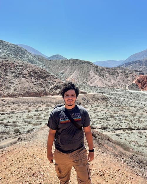 Some days in Salta, Argentina, I must say this trip was better than I expected, also my first trip with a good tripod and a @hoverair_global mini drone, the great selfie era is over