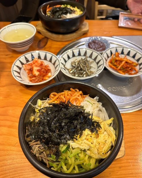 Fechando a tour por Seul com um bibimbap