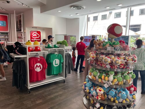 The happiness of the child visiting the Nintendo store