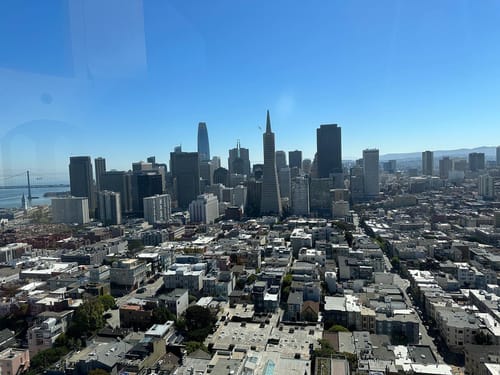 View of San Francisco from the top of Coit Tower, at the time the elevator didn't work and I had to take the stairs 🥵