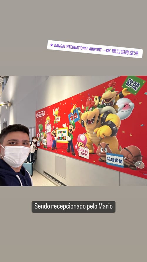 Sendo recepcionado pelo Mario