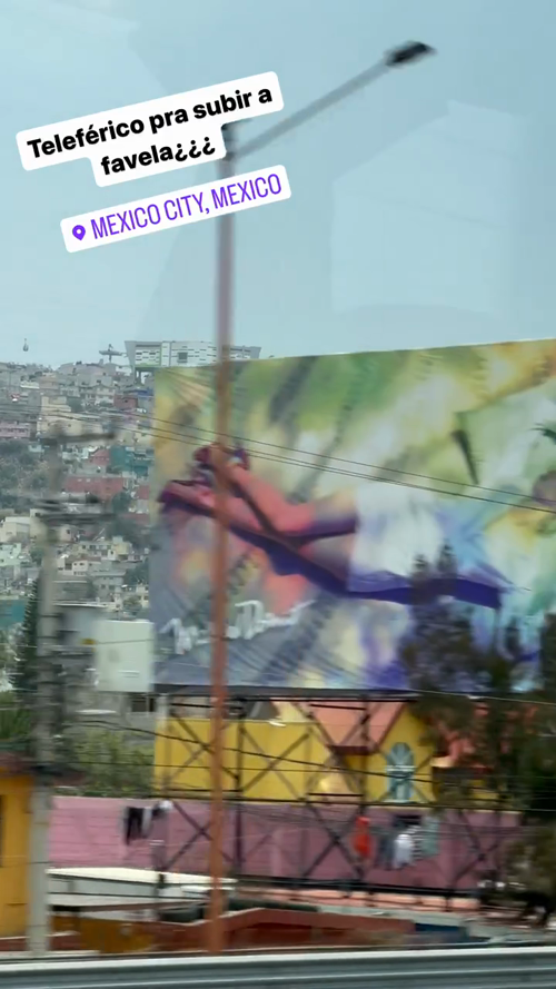 Teleférico pra subir a favela???