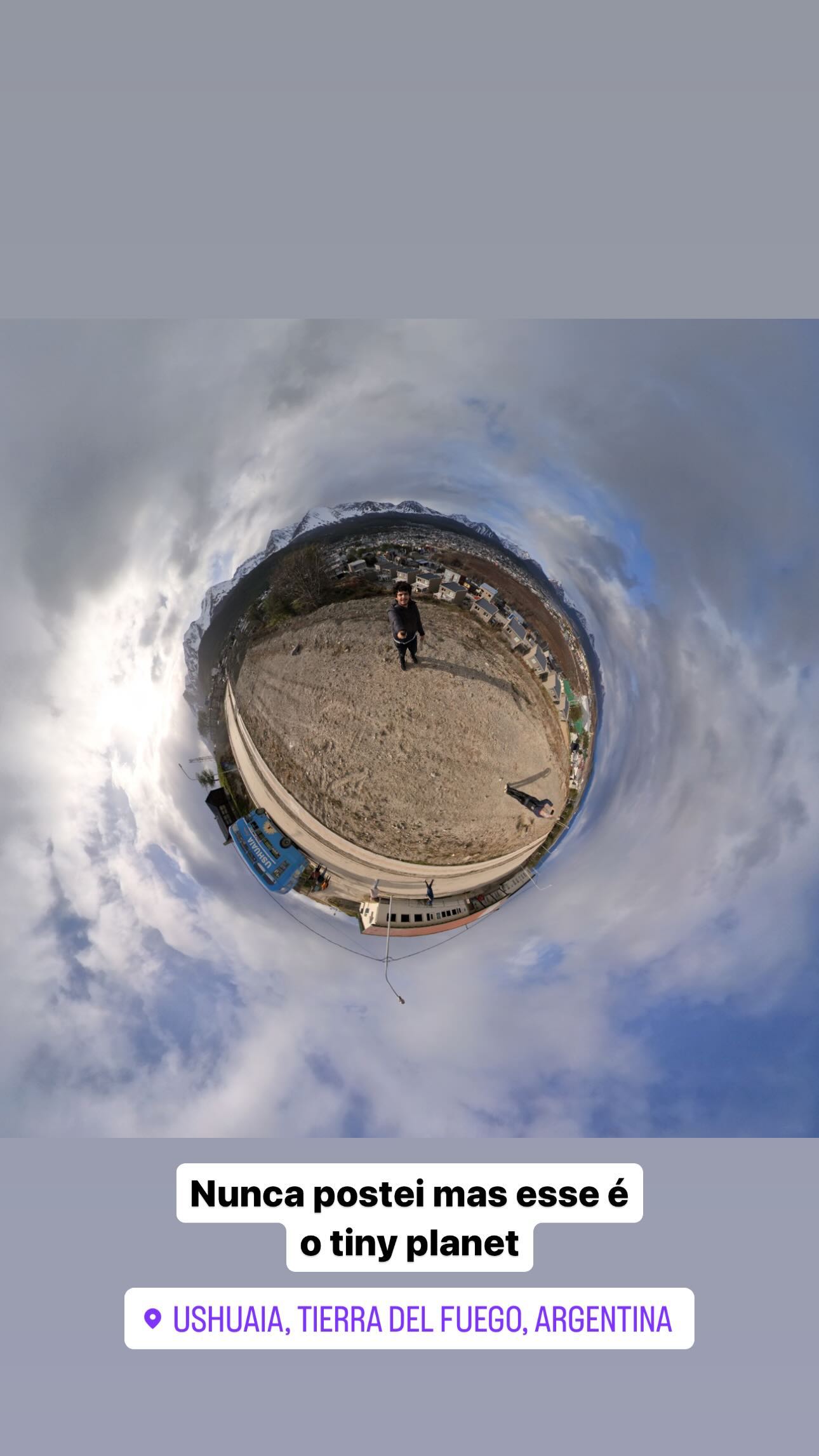 Nunca postei mas esse é o tiny planet