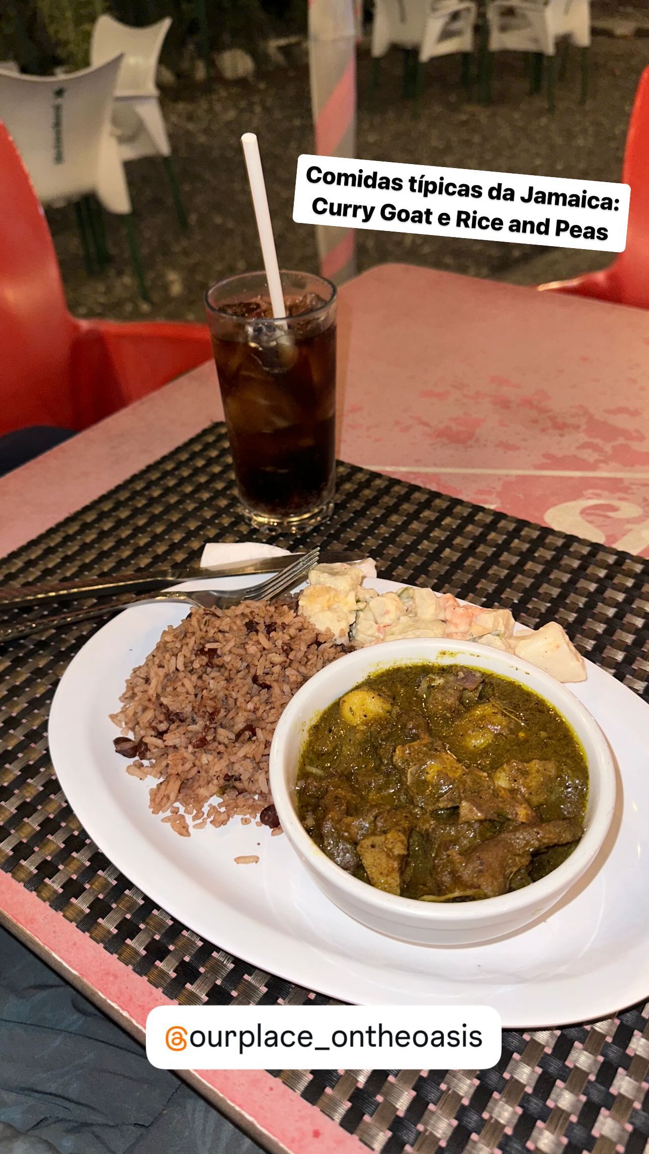 Comidas típicas da Jamaica: Curry Goat e Rice and Peas