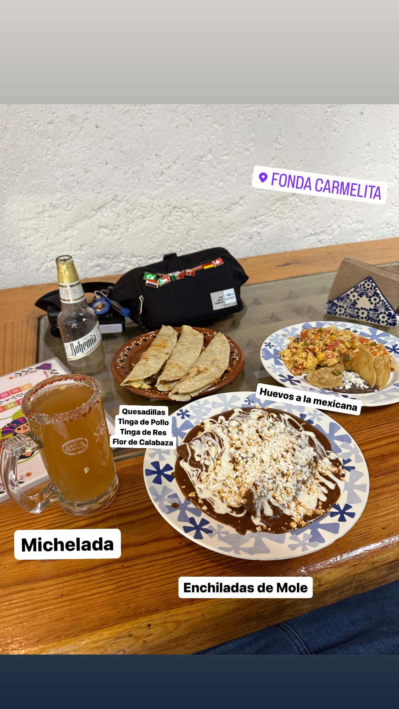 Michelada - Enchiladas de Mole - Huevos a la mexicana - Quesallas: Tinga de Pollom Tinga de Res, Pepperoni Flower