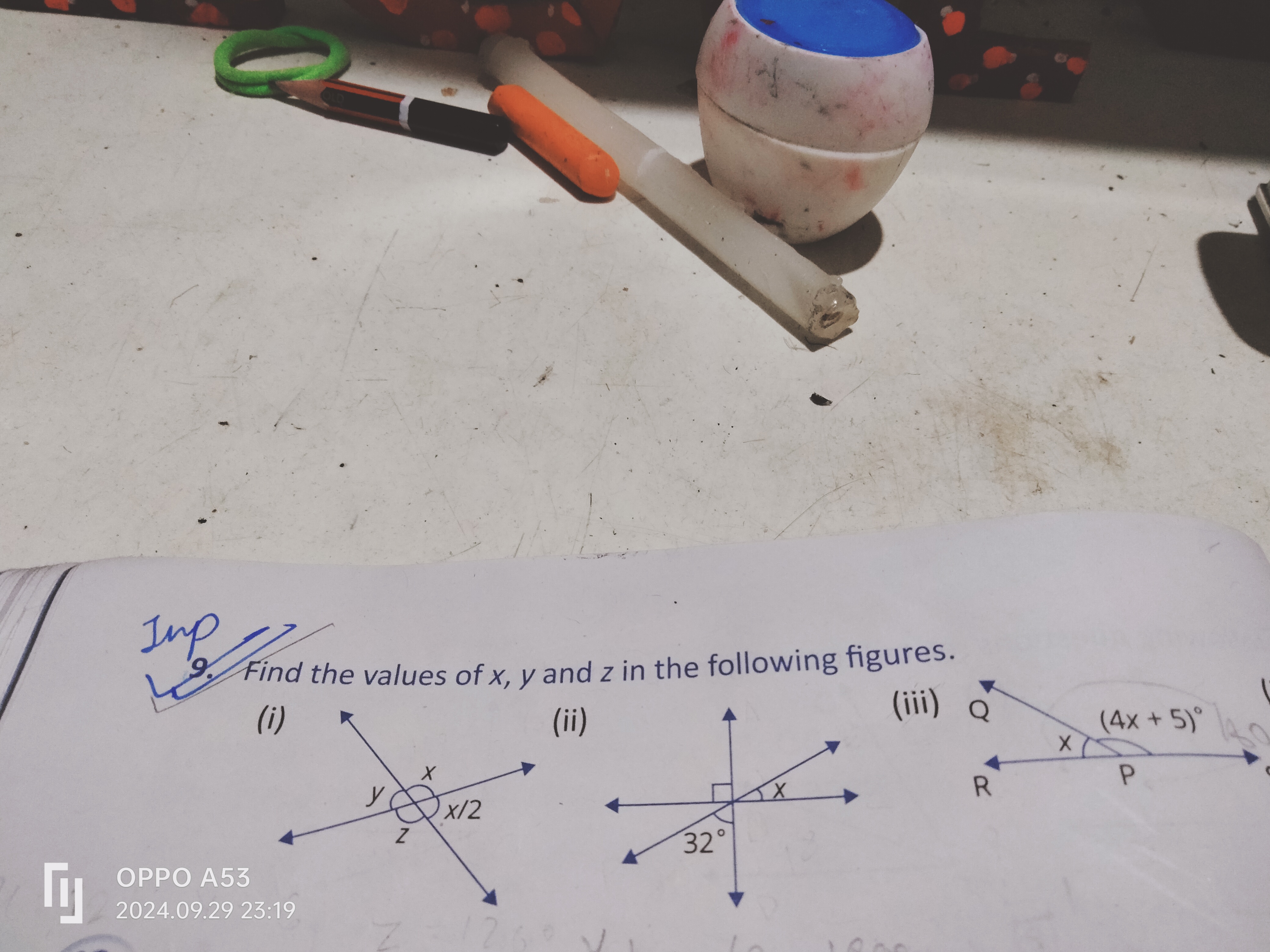 Inp
Find the values of x,y and z in the following figures.
(i)
(ii)
(i