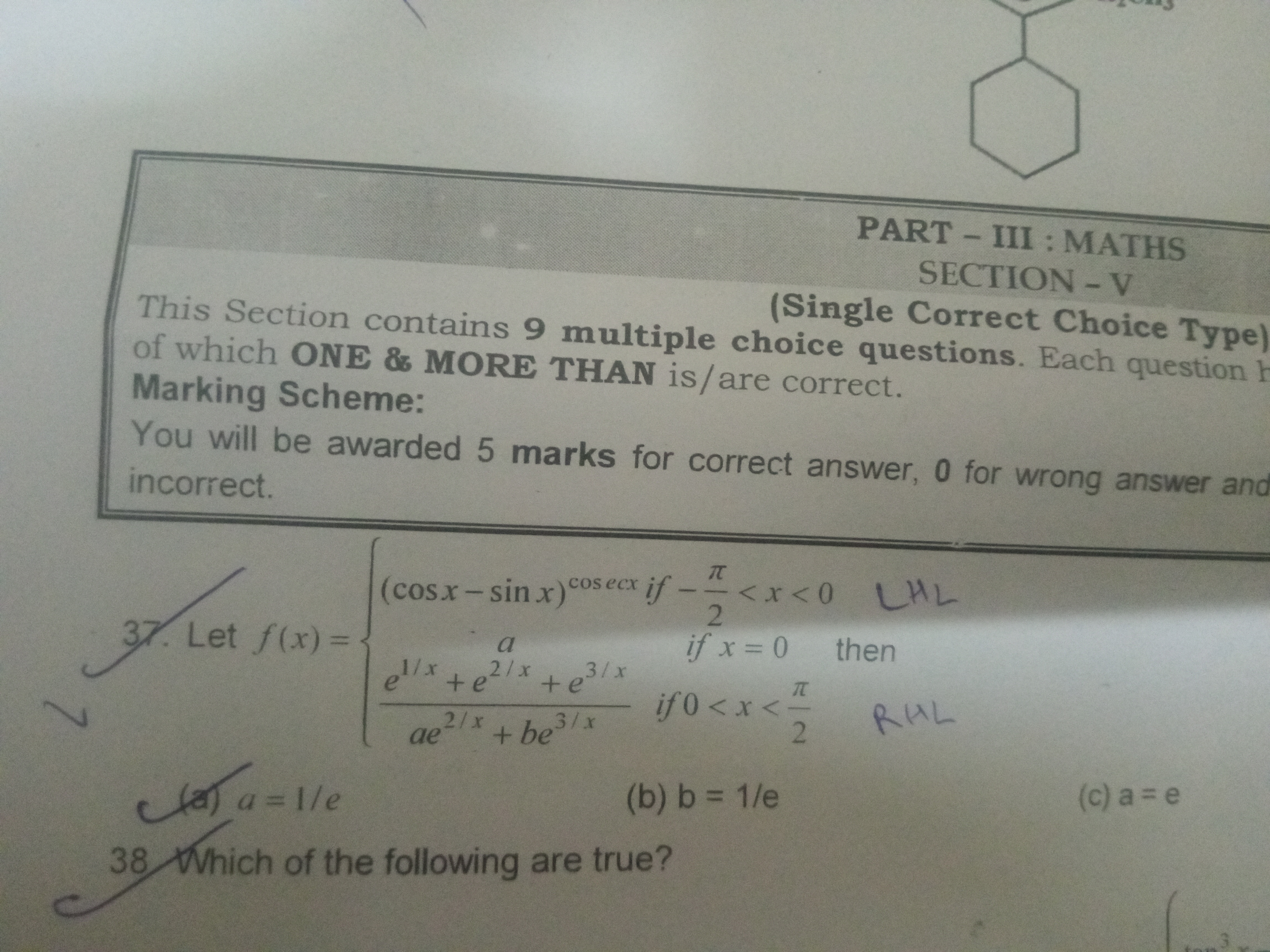 PART - III : MATHS SECTION - V
(Single Correct Choice Type)
This Secti