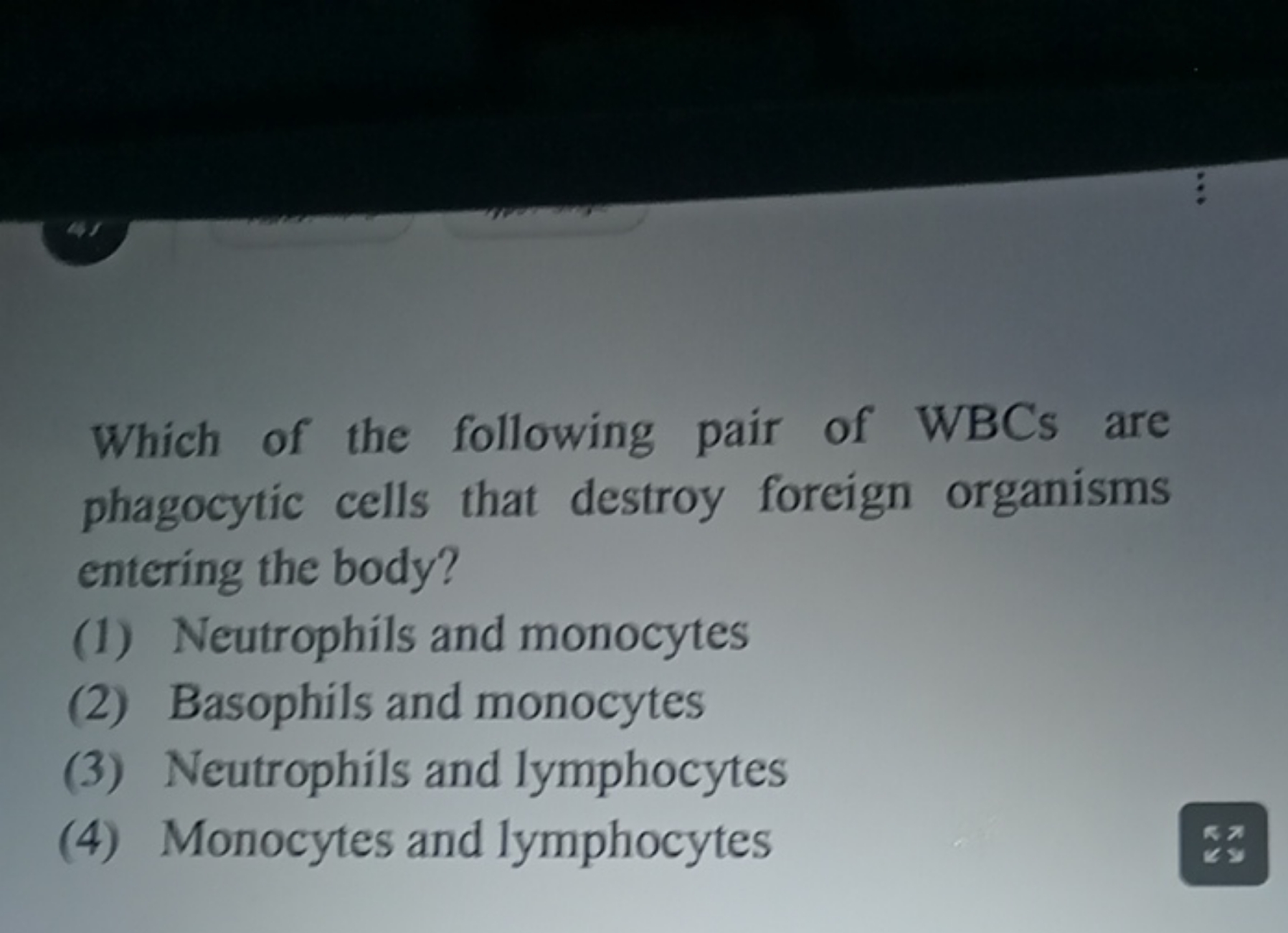 Which of the following pair of WBCs are phagocytic cells that destroy 