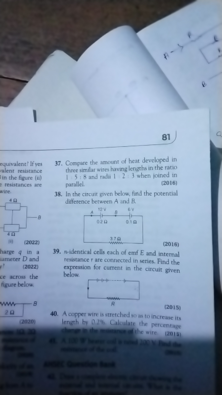 1
equivalent? If yes alent resistance in the figure (ii) = resistances