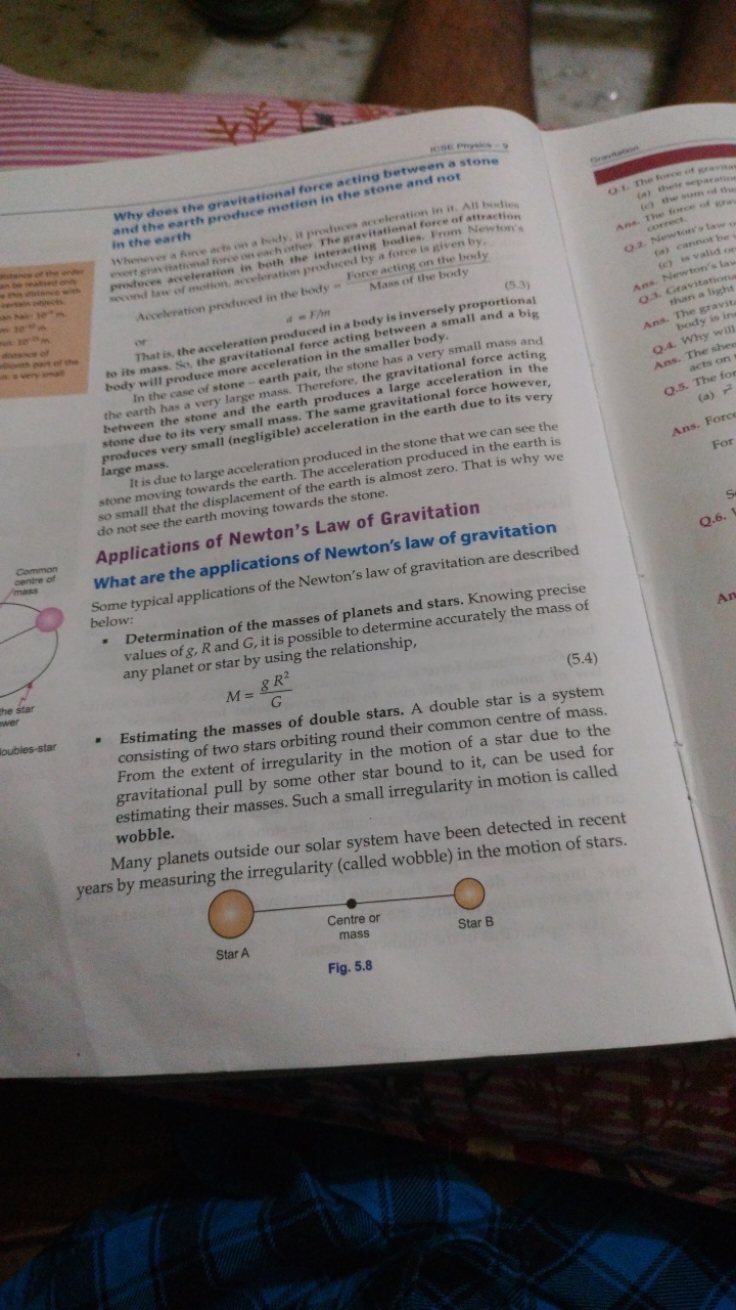 Re fie foetus =8

Why does the gravitational force acting between a st