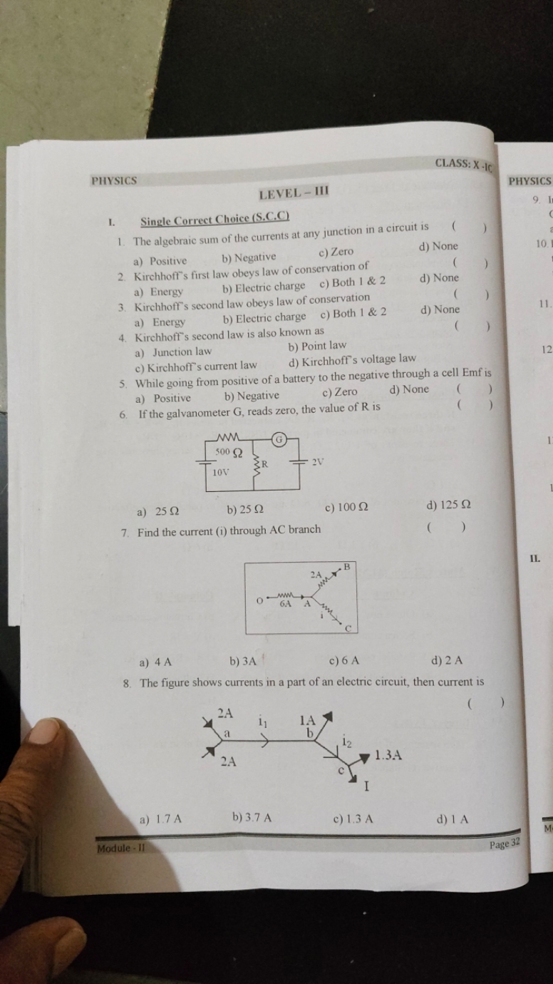 
CLASS: X−ccPHYSICS
LEVEL - III
PHYSICS
9.
1. Single Correct Choice (S