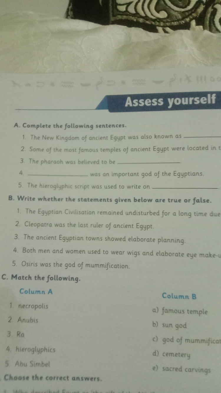 Assess yourself
A. Complete the following sentences.
1 The New Kingdom