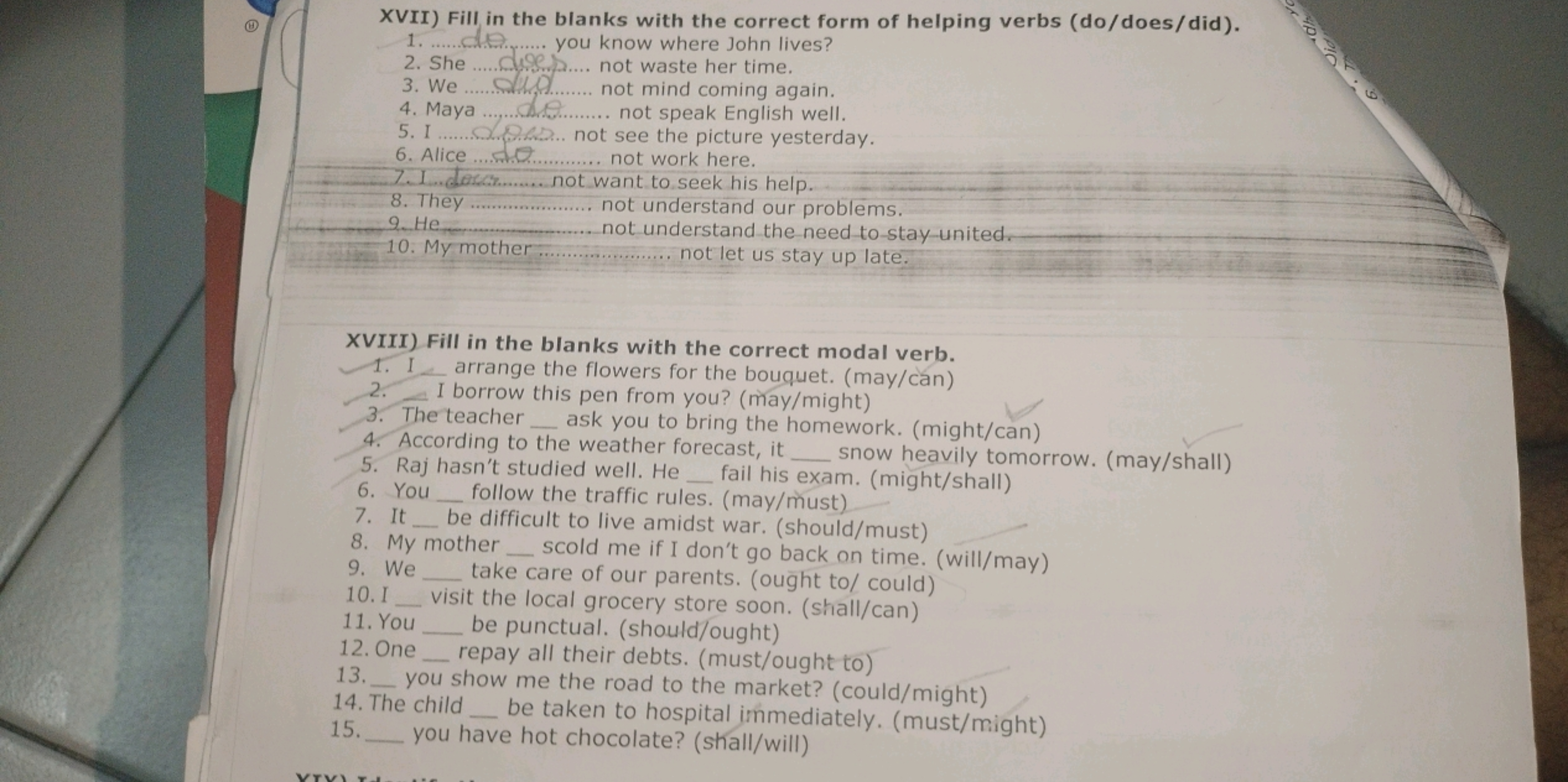 VTV
XVII) Fill in the blanks with the correct form of helping verbs (d