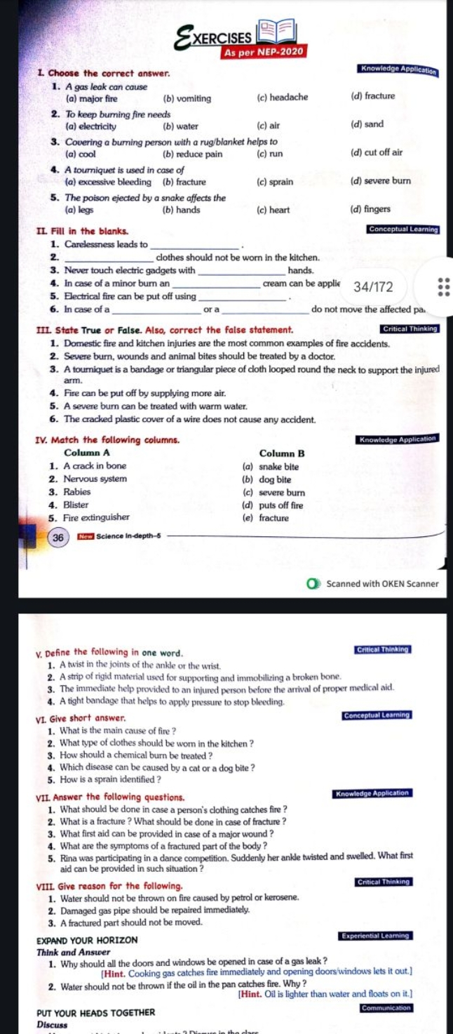 ExERCISES
As per NEP-2020
1. Choose the correct answer.
1. A gas leak 