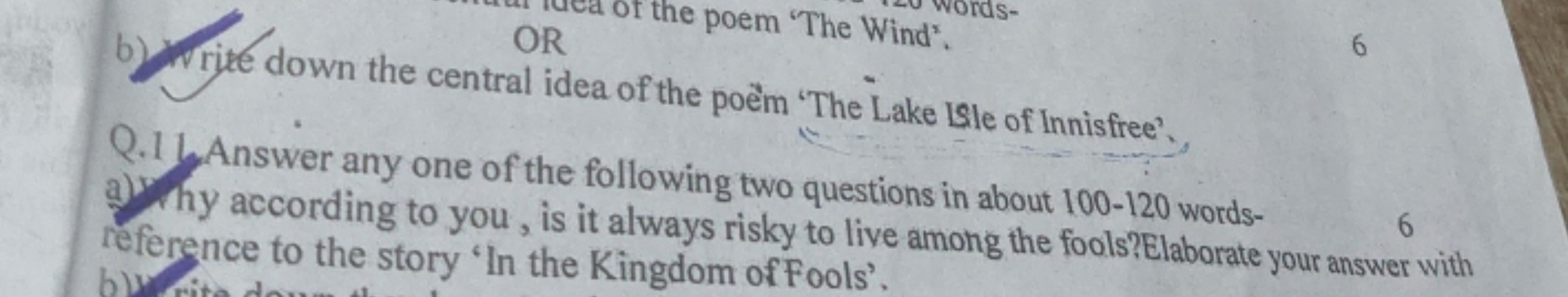 OR
b) rite down the central idea of the poèm 'The Lake ISle of Innisfr