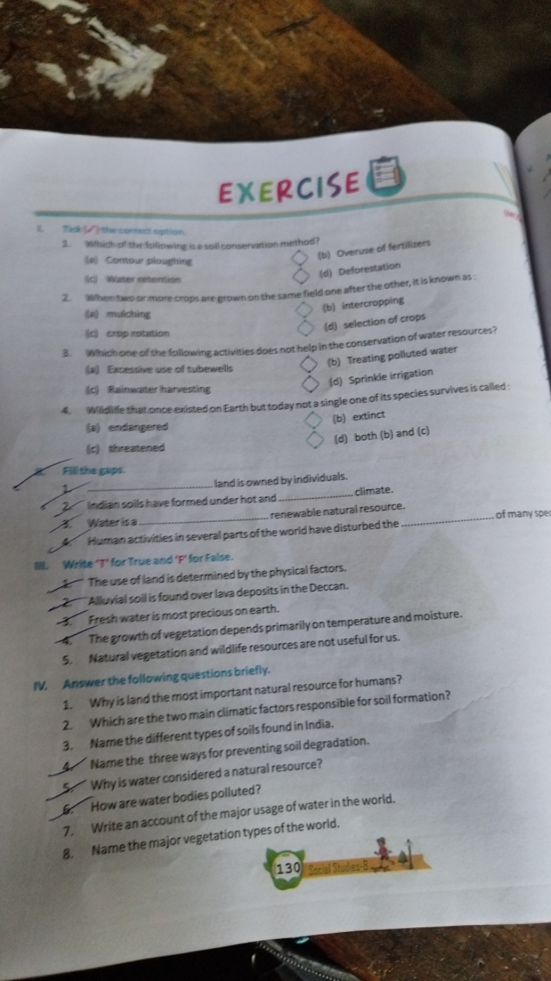 EXERCISE
i. Trak lithe corsect option.
2. Which of the foliowinge is s