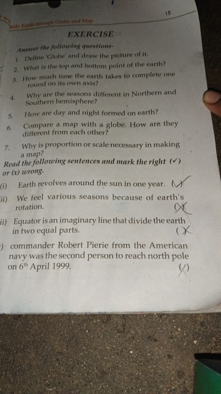 1
15

EXERCISE
Answer the following questions-
1. Define 'Globe' and d