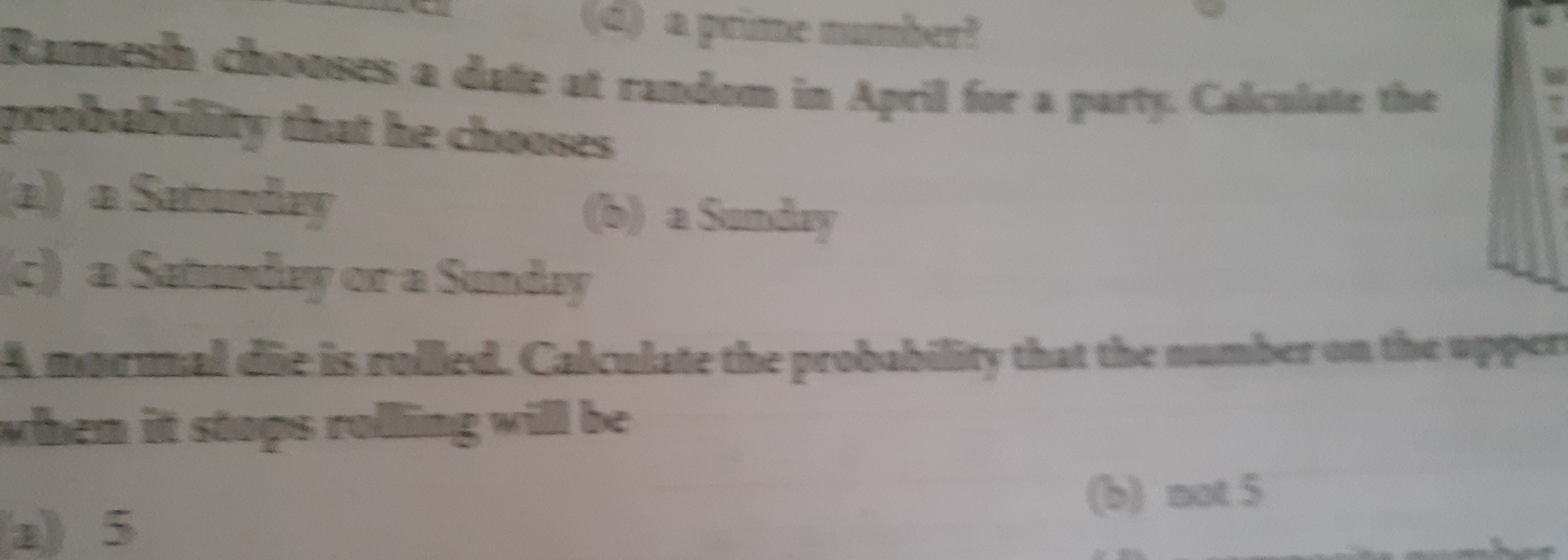 Bamesh chooses a date at randoon in Apenl for a party. Calculate the z