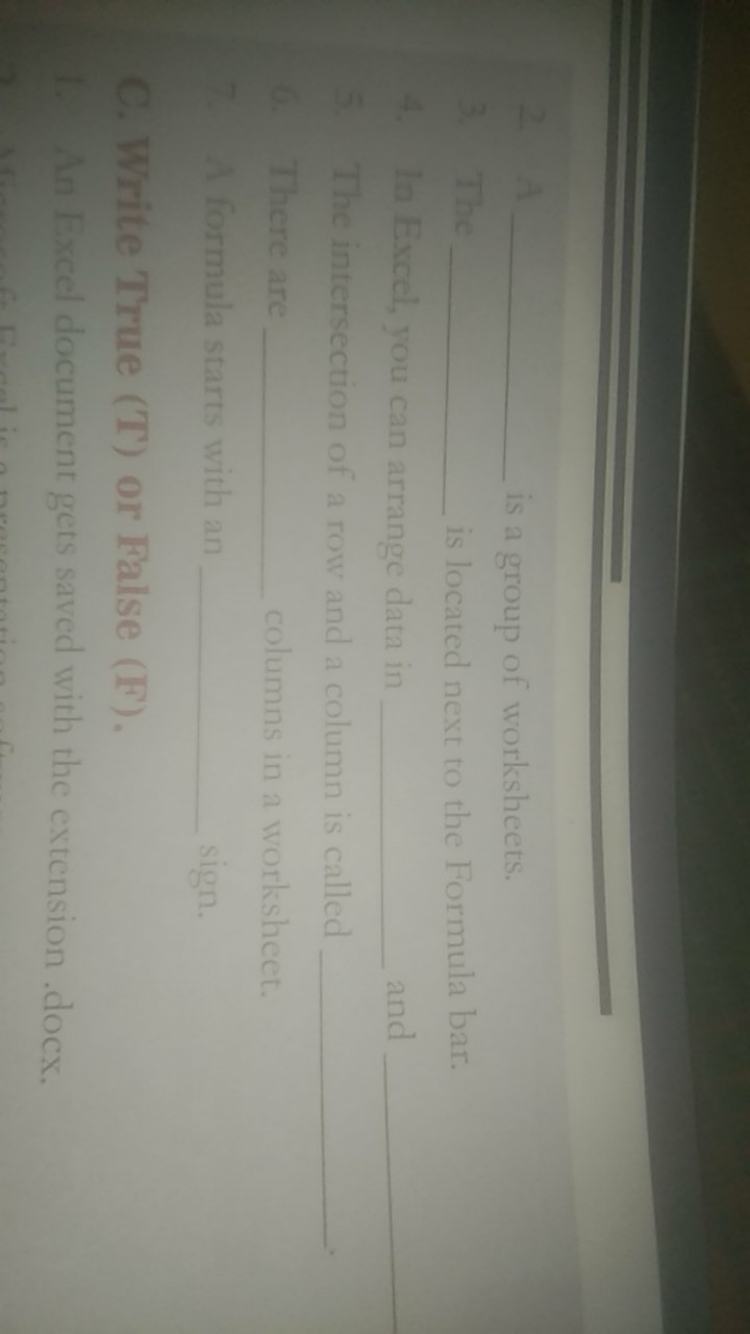 2. A  is a group of worksheets.
3. The □  is located next to the Formu