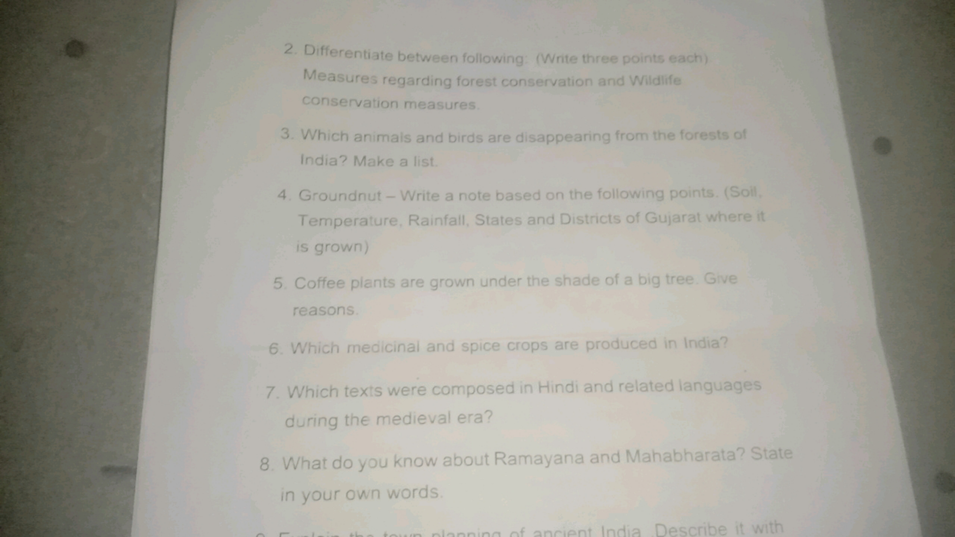 2. Differentiate between following: (Write three points each) Measures