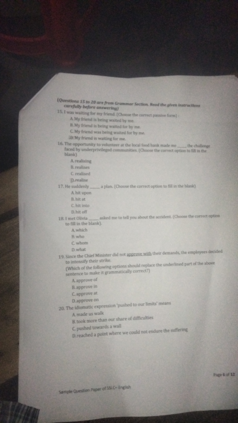 (Questions 15 to 20 are from Grammar Section. Reod the glven instructi