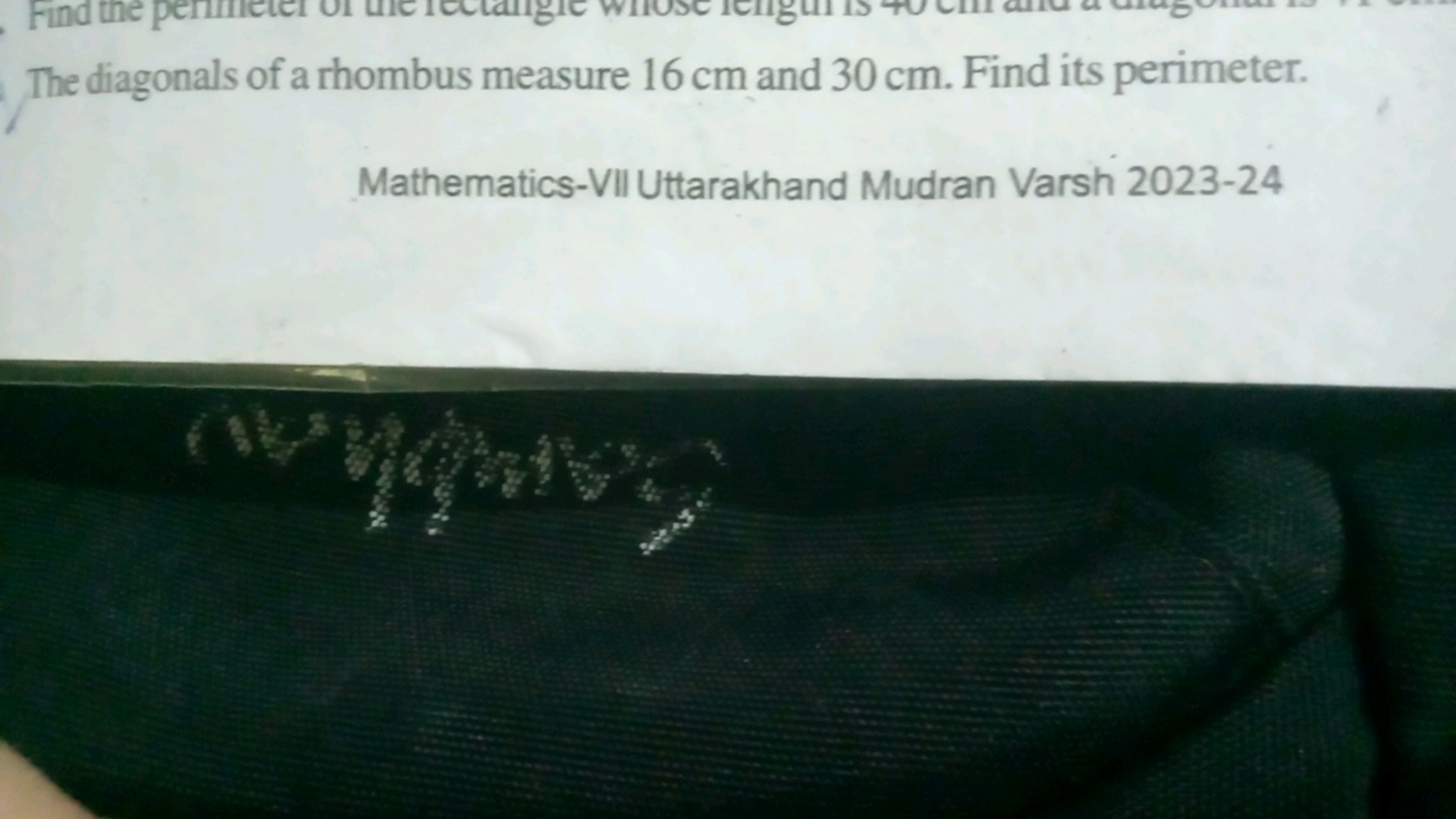 The diagonals of a rhombus measure 16 cm and 30 cm . Find its perimete