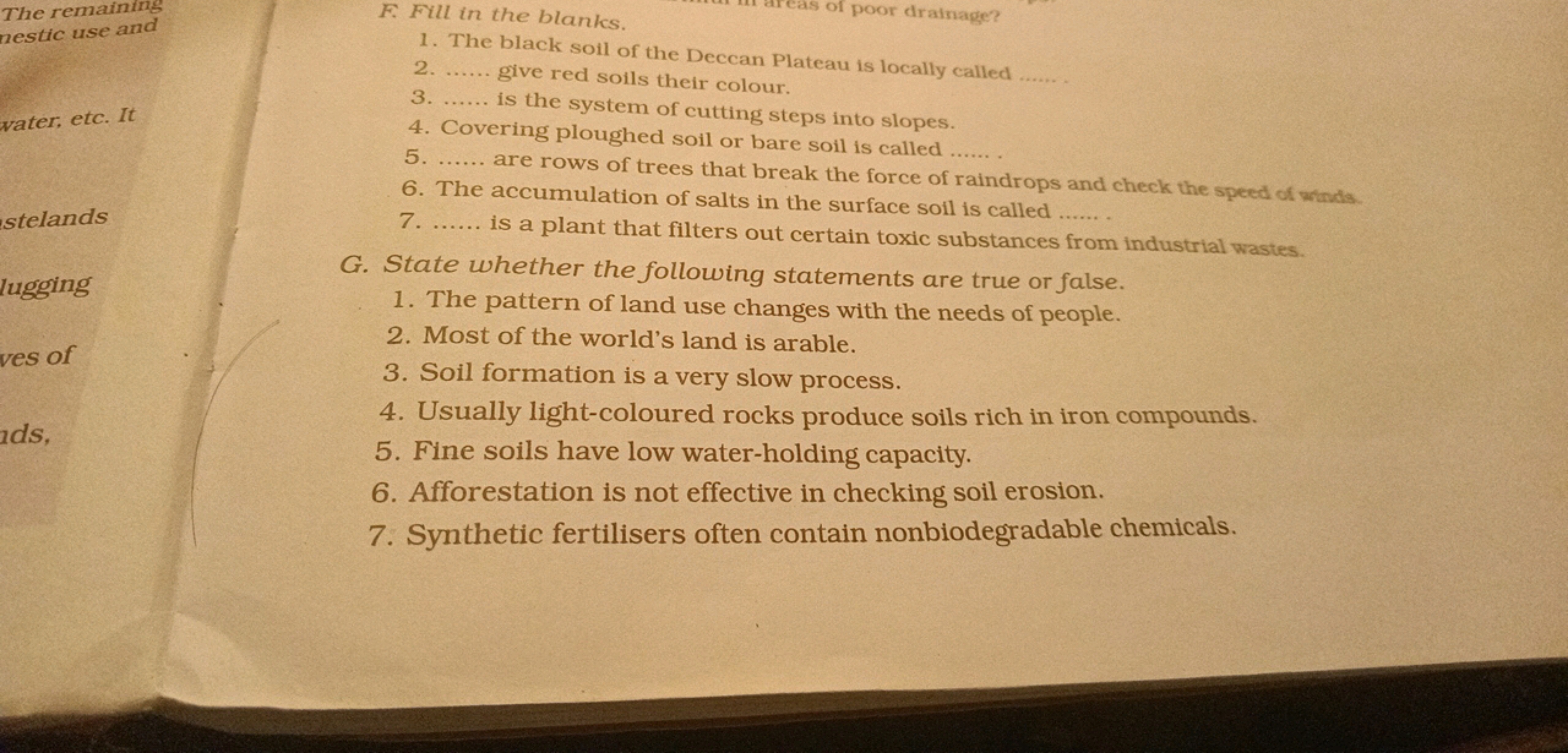 The remaining
nestic use and
F. Fill in the blanks.
1. The black soil 