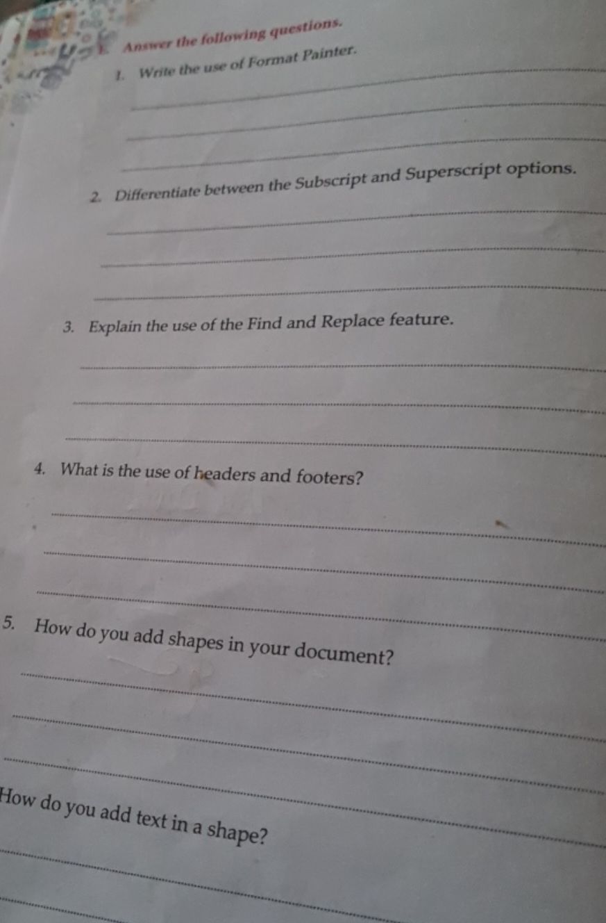 wer the following questions.   
2. Differentiate between the Subscript