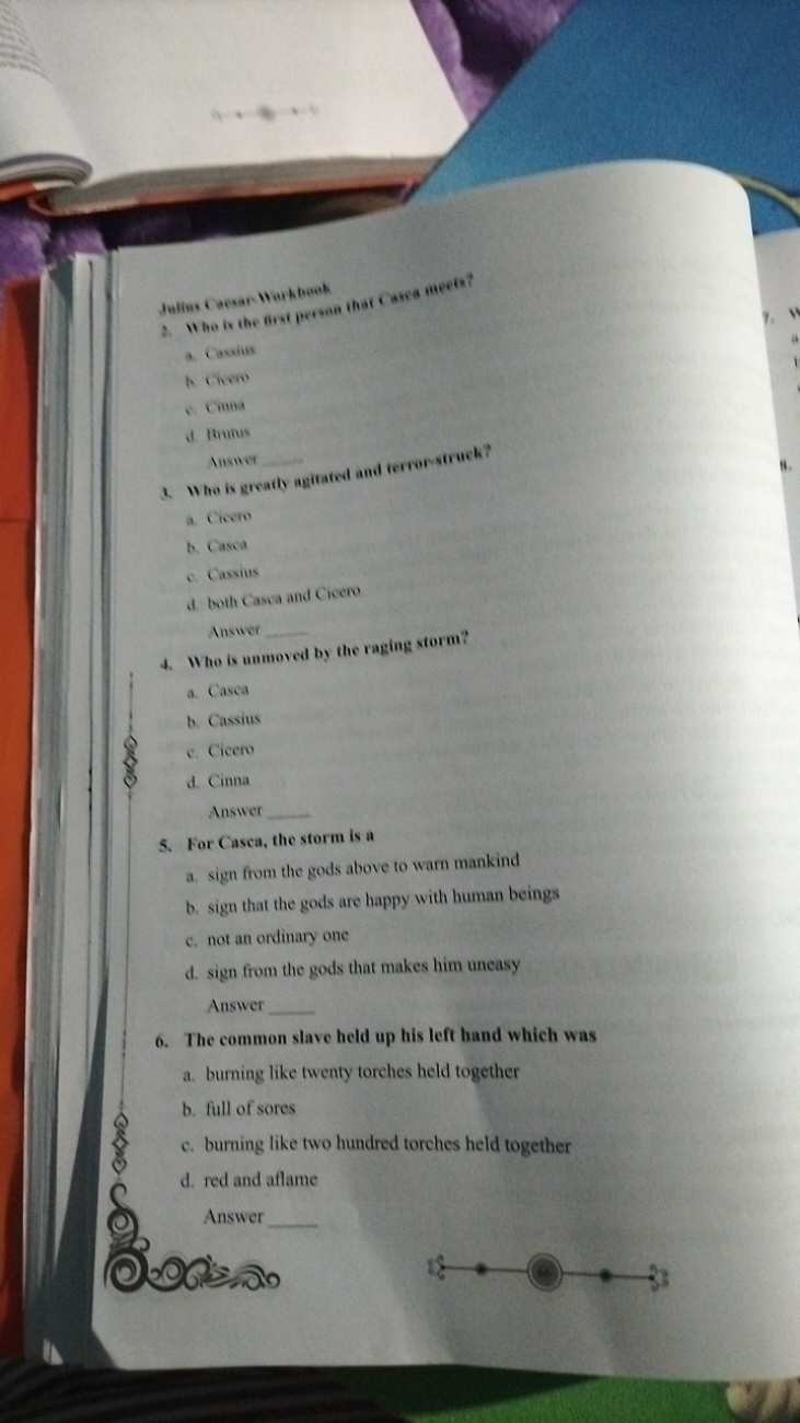 Julias Cacsar-Wwrbeek
2. Wha is the first petsen ihat casca neets?
a. 