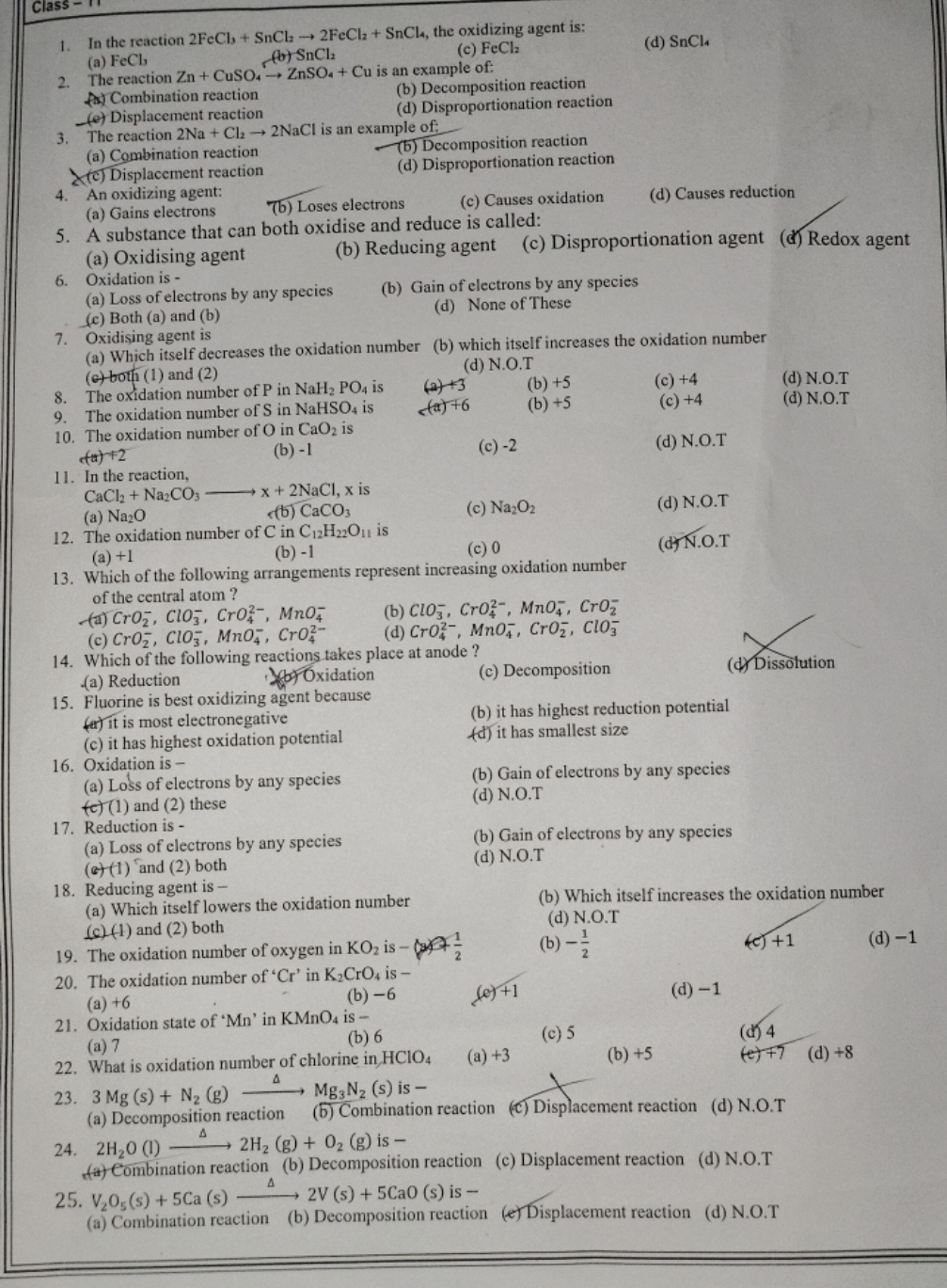 Class -
1. In the reaction 2FeCl3​+SnCl2​→2FeCl2​+SnCl4​, the oxidizin