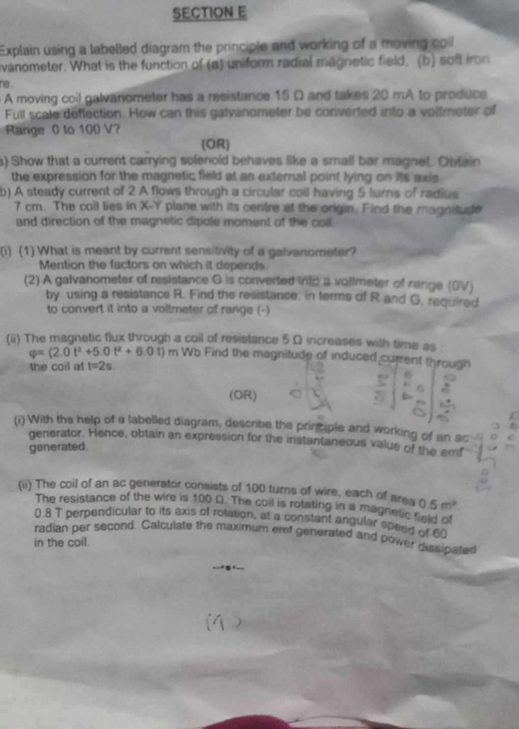 SECTIONE
Explain using a labelled diagram the principle and working of