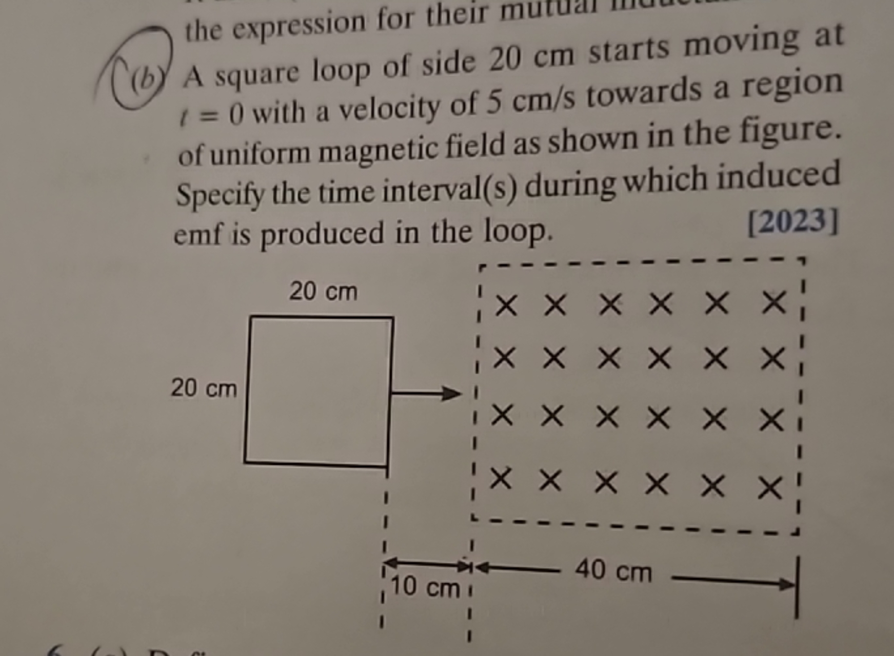 the expression for their mutual
(b) A square loop of side 20 cm starts