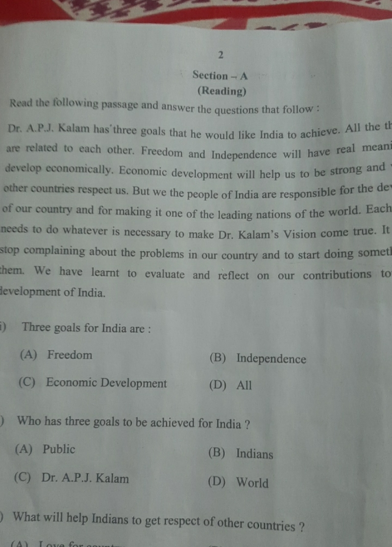 2
Section - A
(Reading)
Read the following passage and answer the ques