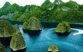 Pesona Indonesia Tempat Wisata Raja Ampat Papua Barat nan Memesona 01 - Finansialku