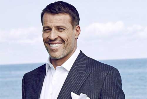 50 Kata-kata Motivasi Anthony Robbins Paling Inspiratif dan Penuh Motivasi 01 - Finansialku