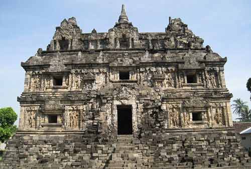 198-Wisata-Jogja-121.-Candi-Sari-Yogyakarta