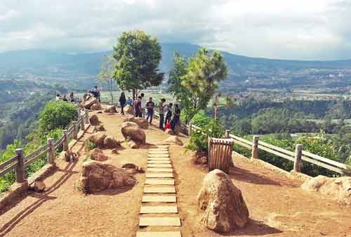 7 Wisata Alam Bandung, No 4 Paling Enak untuk Nongkrong
