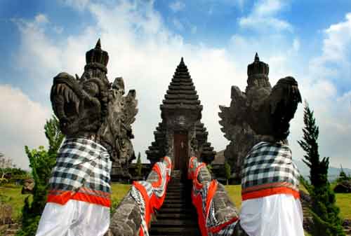 Wisata Bogor - 20 Pura Parahyangan Agung Jagatkartta - Finansialku Wisata Bogor - 20 Pura Parahyangan Agung Jagatkartta - Finansialku
