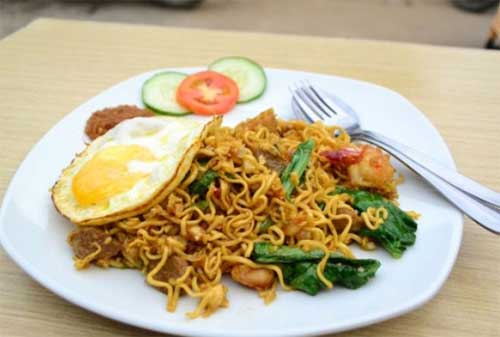 Benda Murah di Indonesia Tapi Mahal di Luar Negeri 13 Mie Goreng - Finansialku