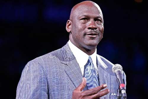 Kisah Sukses Michael Jordan, Pemain Basket Kawakan 01 - Finansialku